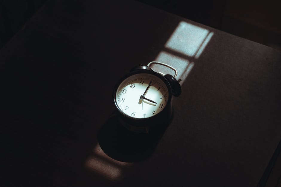 5-Minute Room Rescue: Quick Tidy Methods That Work