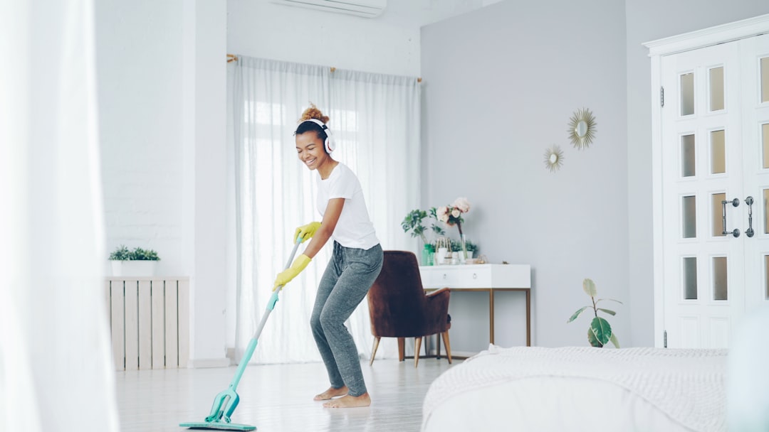 Weekly Cleaning Schedule: Free Printable Checklist